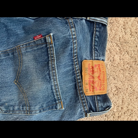 Repurposed Cut off Levi Shorts - Picture 2 of 4